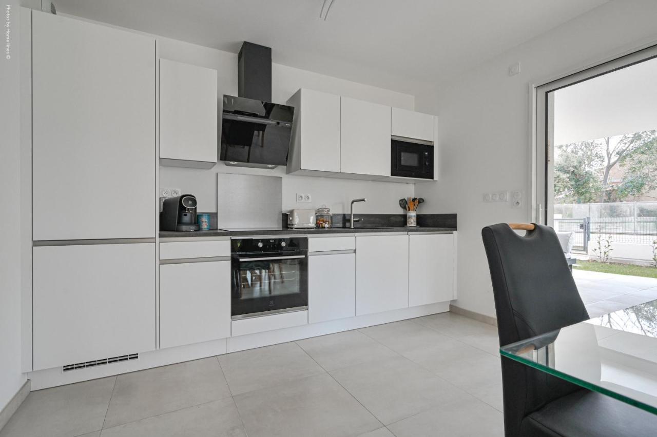 T3 Neuf - C13 - Jardin-Terrasse Et Piscine - Acces Direct Plages Et Centre Village Saint-Cyr-sur-Mer Exterior foto